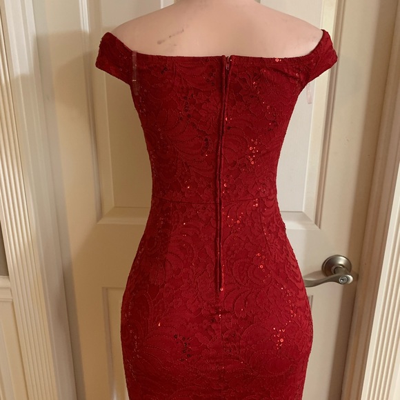 Women junior red lace sequins shoulder off maxi dress size (S) zipper back - Picture 9 of 13